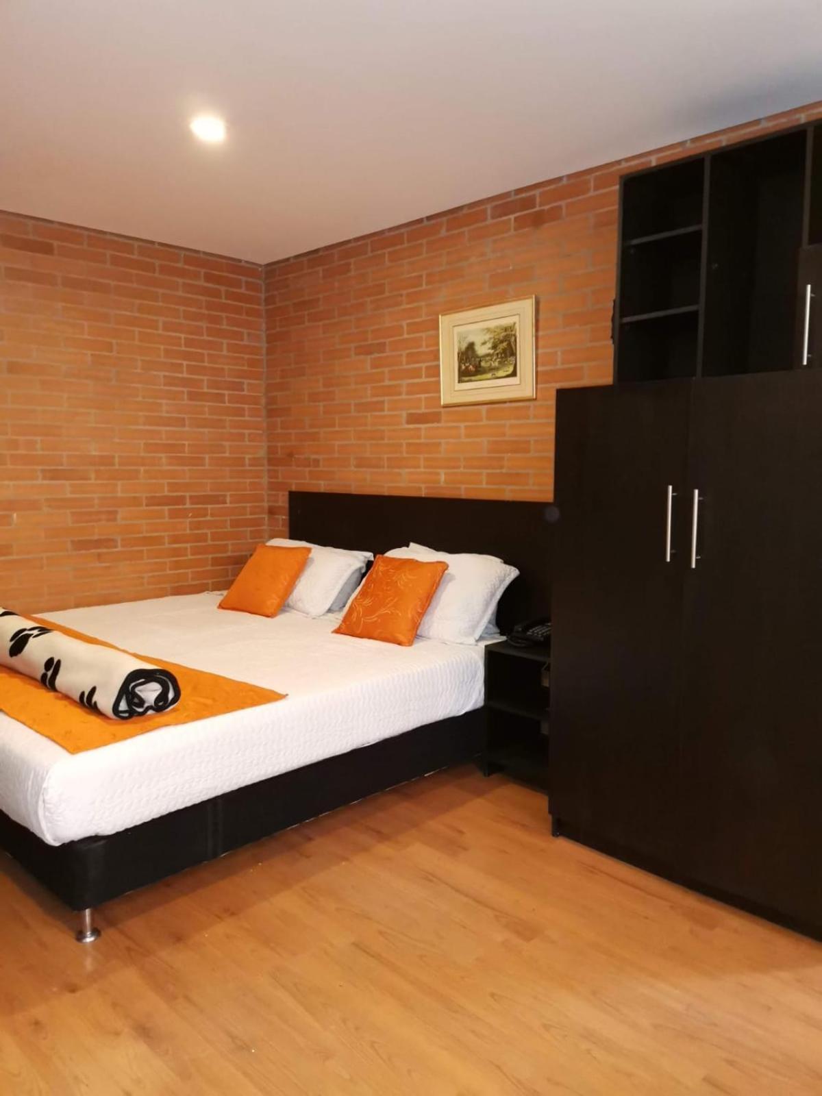 Hotel Bogota Astral מראה חיצוני תמונה
