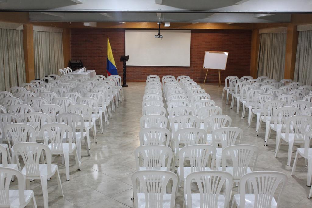 Hotel Bogota Astral מראה חיצוני תמונה